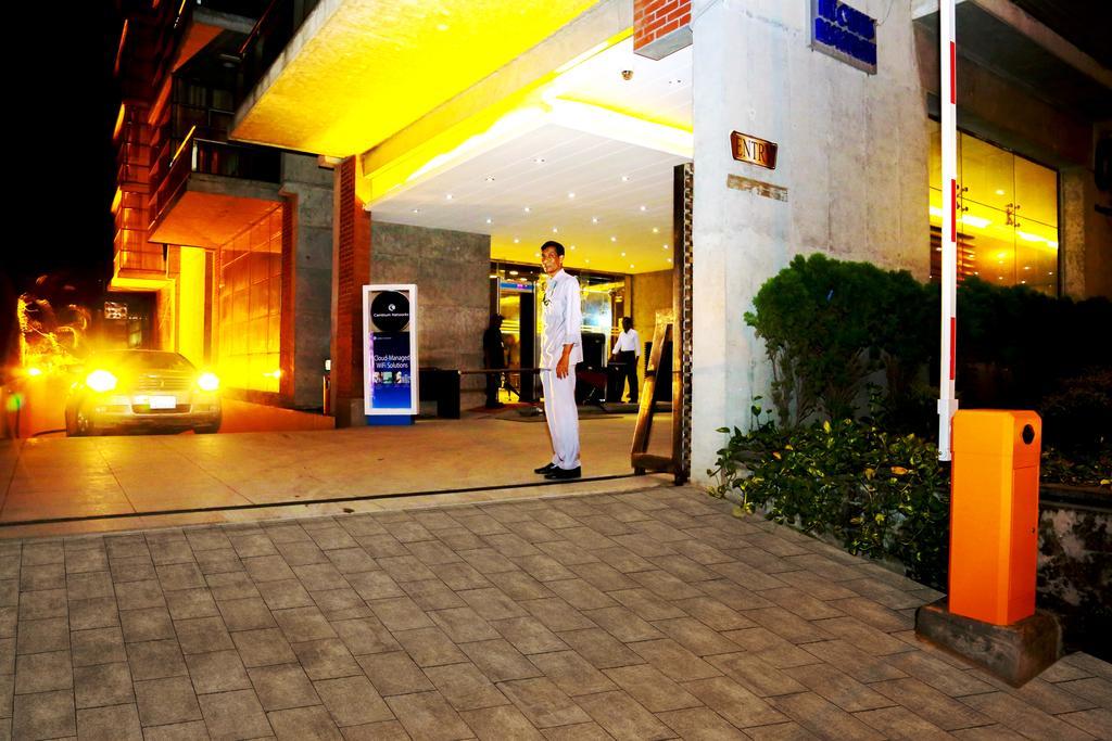 Hotel The Olives Dhaka Exterior foto